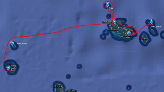 2019-12-09-11 Grand Soeur-Aride-Praslin-North I.-Silhouette